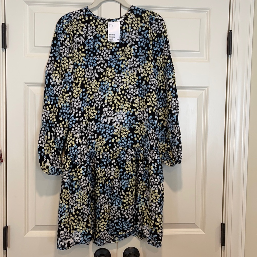 H&M NWT Floral dress Size XS